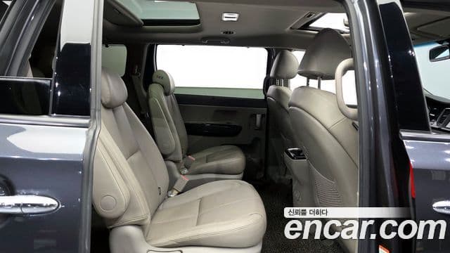 Kia All New Carnival Noblesse, 2016 12