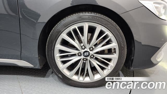 Hyundai Grandeur IG 3.3 Celebrity, 2018 все фото