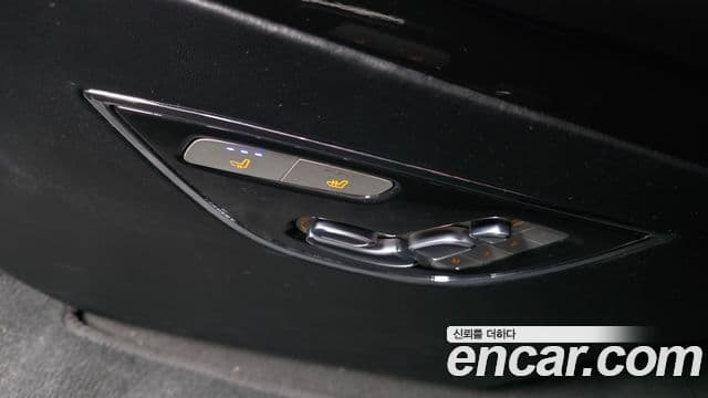 Cadillac Escalade 4세대, 2017 19