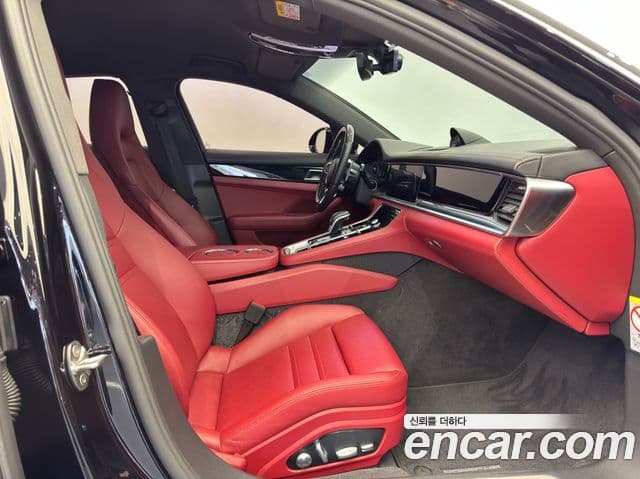 Porsche Panamera (971), 2020 7