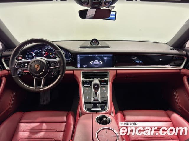 Porsche Panamera (971), 2020 9