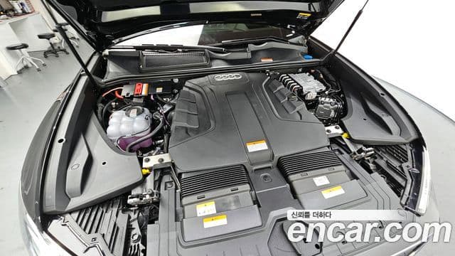 Audi Q8 (4M) Premium, 2025 6