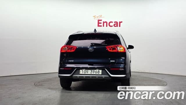 Kia Niro Prestige, 2018 4