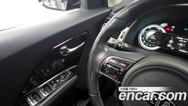 Kia Niro Prestige, 2018 18