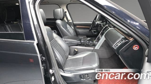 Land Rover Discovery 5 Luxury, 2017 11