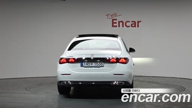 Mercedes-Benz E-класс W214 Exclusive, 2025 4