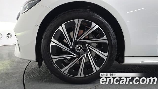 Mercedes-Benz E-класс W214 Exclusive, 2025 все фото