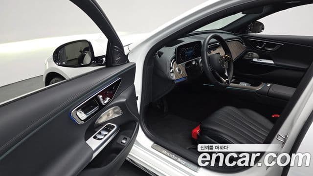 Mercedes-Benz E-класс W214 Exclusive, 2025 12