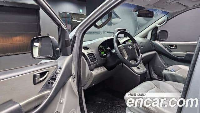 Hyundai Grand Starex кемпер, 2012 11