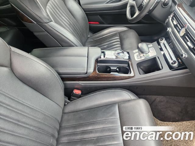 Genesis G90 Premium Luxury, 2019 19