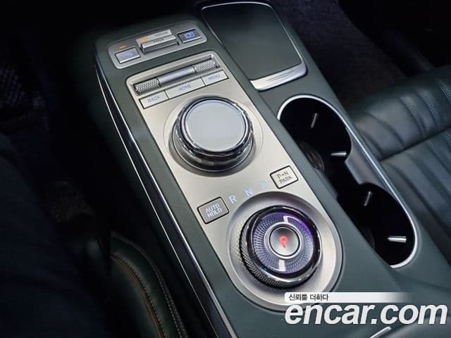 Genesis GV70, 2021 13