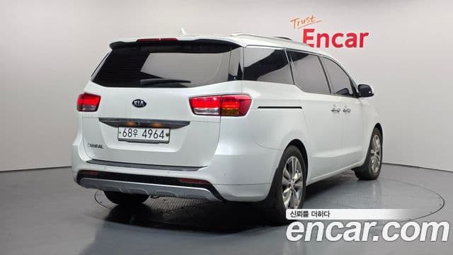 Kia All New Carnival Prestige, 2016 2