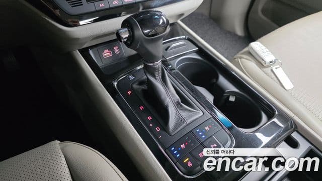 Kia All New Carnival Prestige, 2016 9