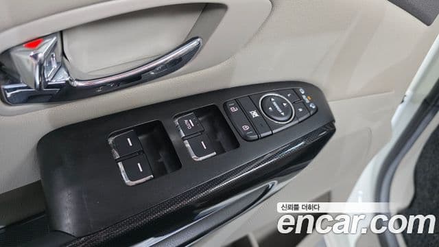 Kia All New Carnival Prestige, 2016 13
