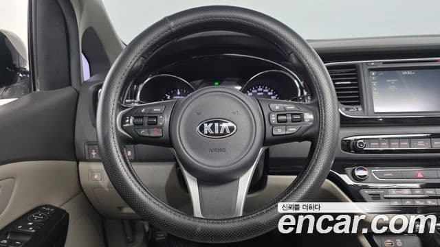 Kia All New Carnival Prestige, 2016 14