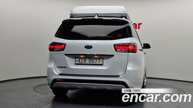 Kia All New Carnival Noblesse, 2016 4
