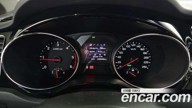 Kia All New Carnival Noblesse, 2016 8