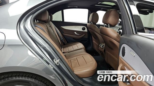 Mercedes-Benz E-класс W213 Avantgarde, 2021 12