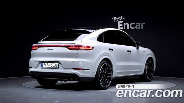 Porsche Cayenne (PO536) 3.0 E-гибрид купе, 2021 2