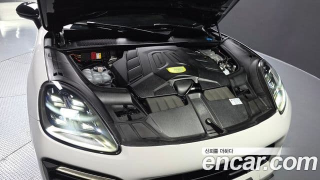 Porsche Cayenne (PO536) 3.0 E-гибрид купе, 2021 6