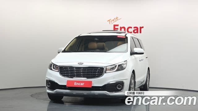 Kia All New Carnival VIP, 2016 3