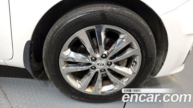 Kia All New Carnival VIP, 2016 все фото