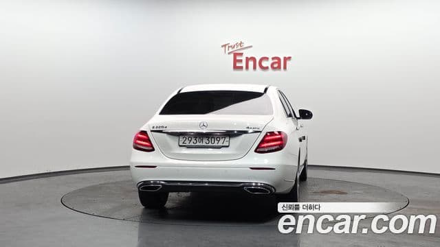Mercedes-Benz E-класс W213 Exclusive, 2019 4