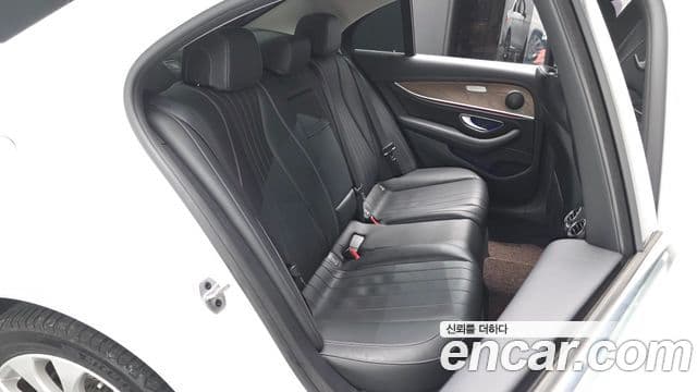Mercedes-Benz E-класс W213 Exclusive, 2019 12