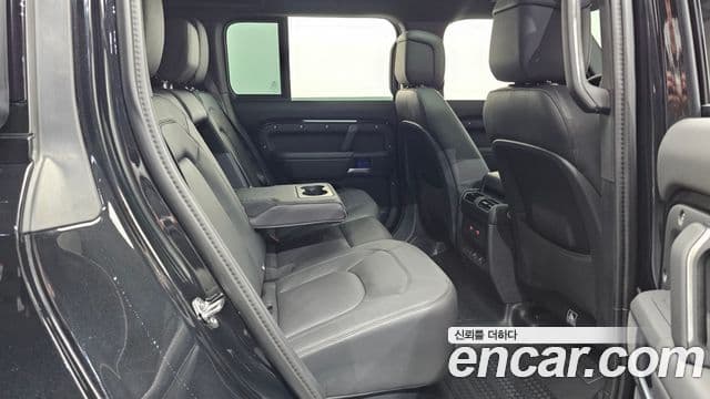 Land Rover Defender (L663) 110 P300 X-Dynamic SE, 2025 все фото