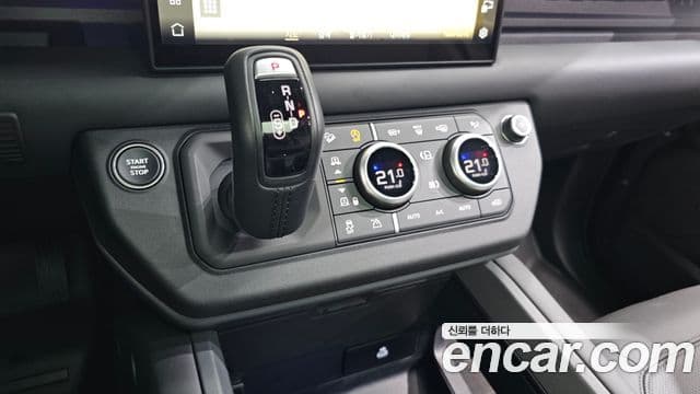 Land Rover Defender (L663) 110 P300 X-Dynamic SE, 2025 18