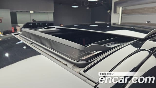 Land Rover Defender (L663) 110 P300 X-Dynamic SE, 2025 19