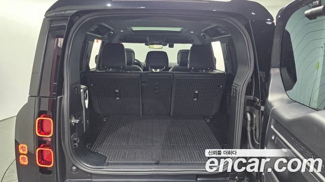 Land Rover Defender (L663) 110 P300 X-Dynamic SE, 2025 20