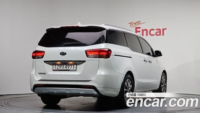 Kia All New Carnival Luxury, 2017 2
