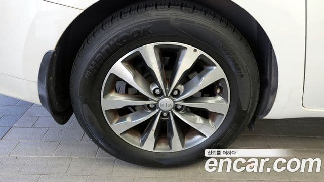 Kia All New Carnival Luxury, 2017 все фото