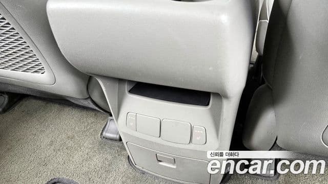 Kia All New Carnival Luxury, 2017 19