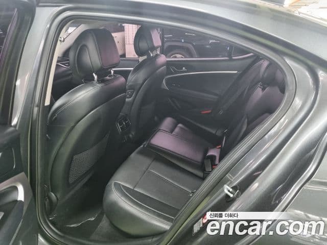 Genesis G70 Advanced, 2018 10