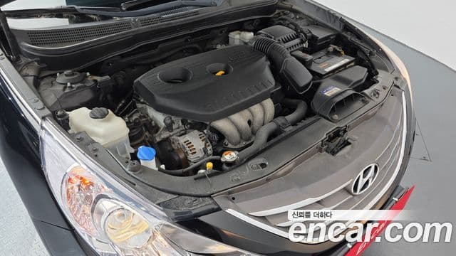 Hyundai YF Sonata LPI Premier(для людей с инвалидностью), 2012 6