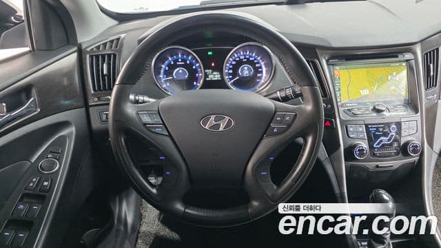 Hyundai YF Sonata LPI Premier(для людей с инвалидностью), 2012 14