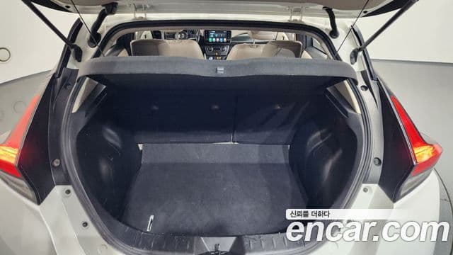 Nissan 리프 (ZE1) EV SL, 2019 20