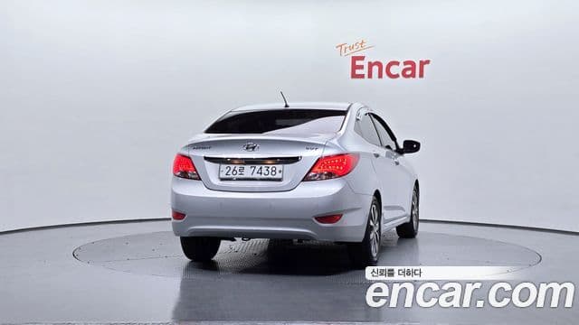 Hyundai Accent(новый кузов / новое поколение) Premium, 2015 4