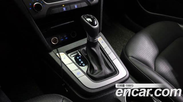 Hyundai Avante AD 1.6 GDI Value Plus, 2017 9