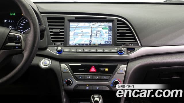 Hyundai Avante AD 1.6 GDI Value Plus, 2017 14