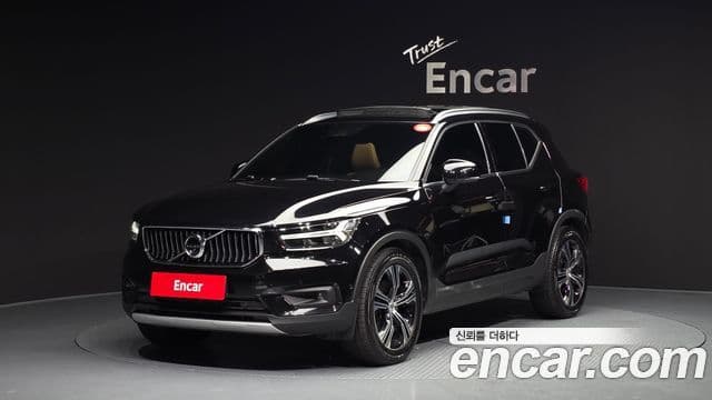 Volvo XC40 B4 Inscription, 2021 1