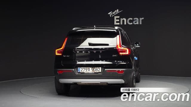 Volvo XC40 B4 Inscription, 2021 4