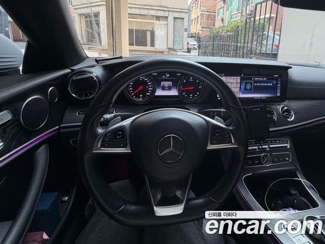 Mercedes-Benz E-класс W213 E220d кабриолет, 2018 6