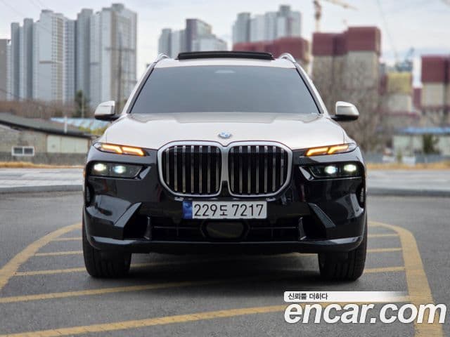 BMW X7 (G07) xDrive 40d Design Pure Excellence 6인승, 2024 3