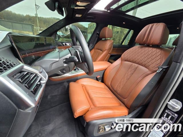 BMW X7 (G07) xDrive 40d Design Pure Excellence 6인승, 2024 7