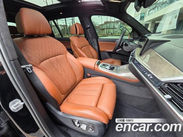 BMW X7 (G07) xDrive 40d Design Pure Excellence 6인승, 2024 10