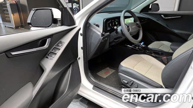 Kia D All New Niro Prestige, 2024 11