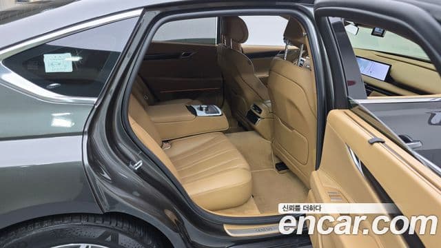 Genesis G80 (RG3) бензин 2.5 турбо AWD, 2025 12